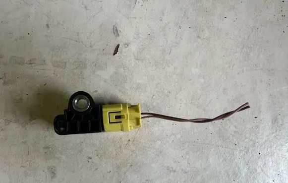 Renault Kadjar Airbag deployment crash/impact sensor 988308947R