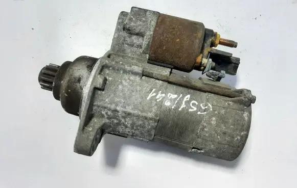 Volkswagen Golf VI Starter motor 02M911024A