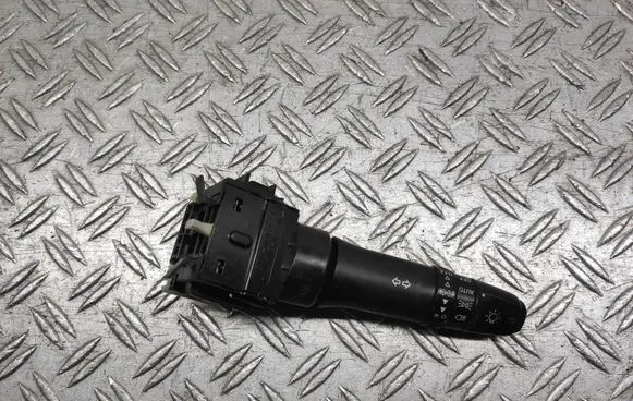 Mitsubishi Lancer VIII Indicator stalk E380013