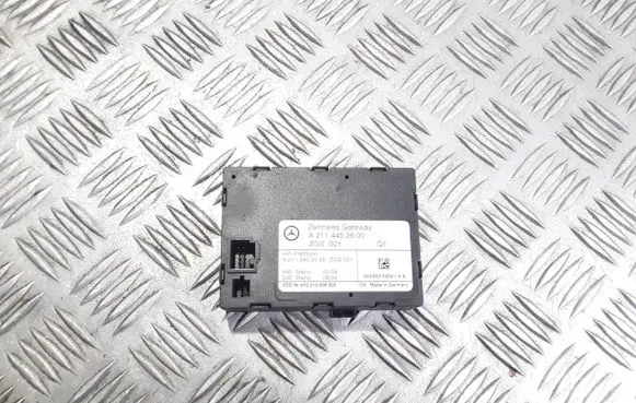 Mercedes-Benz E W211 Gateway control module A2114452600