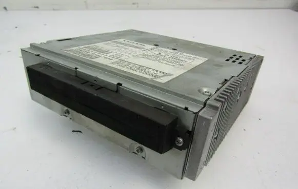Volvo S40 HiFi Audio sound control unit 30752371