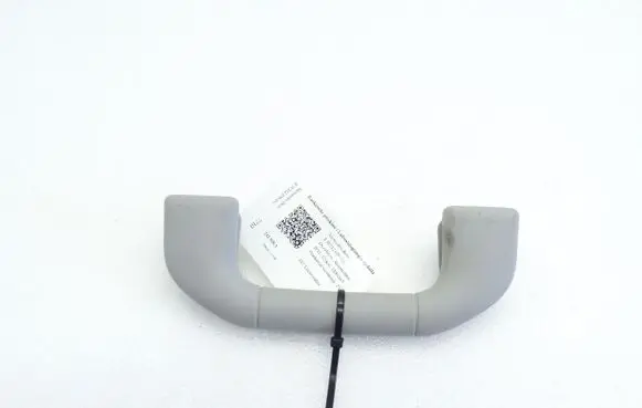 Mercedes-Benz E W212 Front interior roof grab handle A2048100051