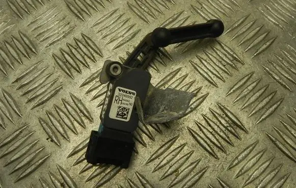 Volvo S90, V90 Headlight/headlamp level sensor 32246992