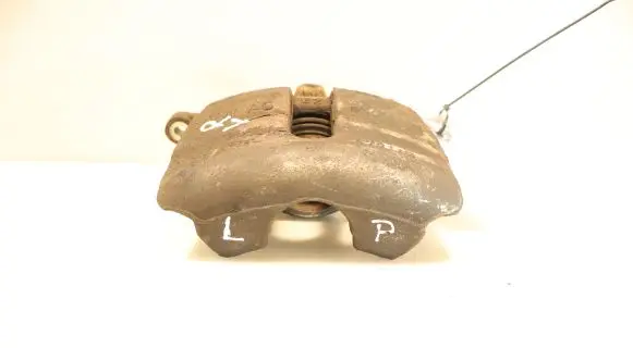 Volkswagen Golf VII Front brake caliper