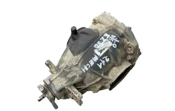 Mercedes-Benz E W211 Rear differential A2113507562 2113507562