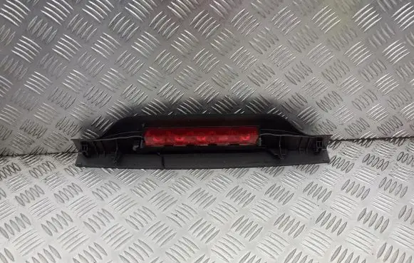 Ford Focus Third/center stoplight