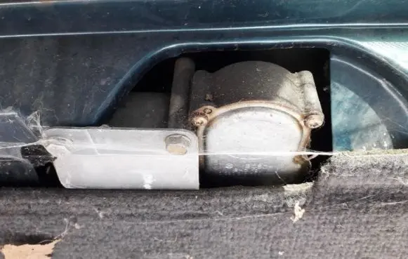 Peugeot 405 Rear window wiper motor