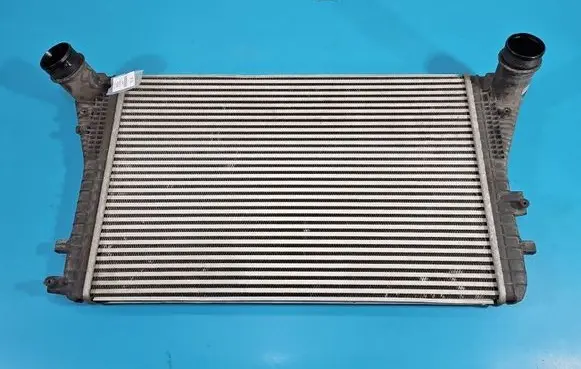 Volkswagen PASSAT B7 Intercooler radiator 1K0145803BN IMPRK1587786