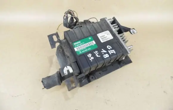 Volkswagen Golf II Engine control unit/module 0280000711 443907403