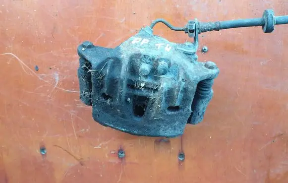 Volkswagen Transporter - Caravelle T4 Front brake caliper 701615124DX