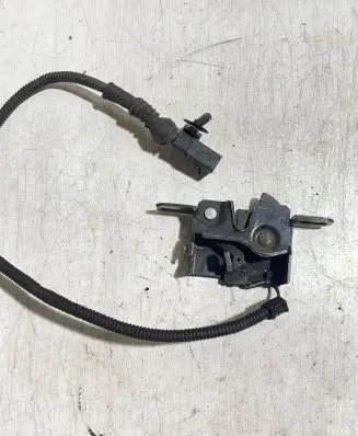 Audi A8 S8 D3 4E Engine bonnet/hood lock/catch 4E0823509C