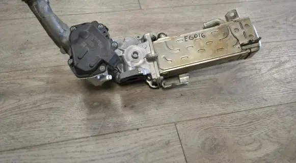 Mercedes-Benz E W212 EGR valve A6511402108