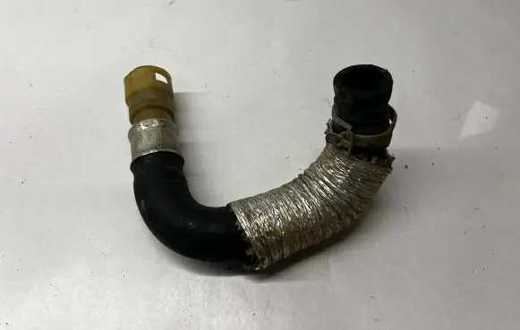 Ford Mustang VI Engine coolant pipe/hose