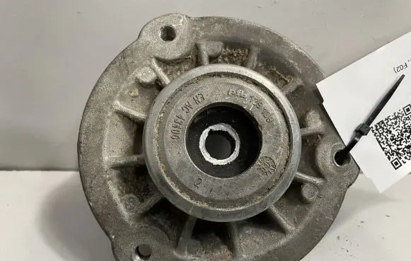 BMW 7 F01 F02 F03 F04 Front upper strut mount 6850031