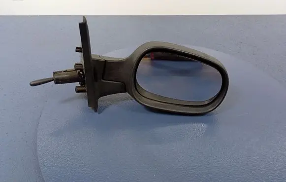Nissan Micra Front door electric wing mirror 12373010