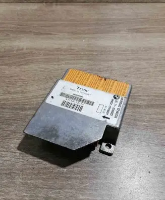 BMW 7 E38 Airbag control unit/module 8369023