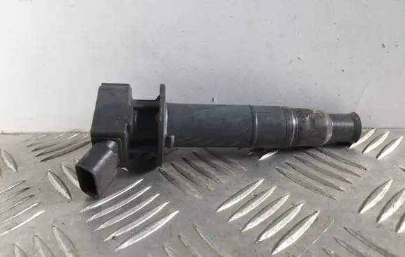 Toyota Corolla E120 E130 High voltage ignition coil 9008019019