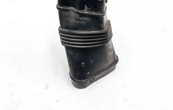 Volvo XC60 Air intake duct part 30792195 72102648