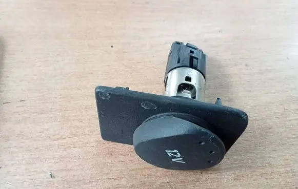 Renault Laguna II Cigarette lighter 8200021786