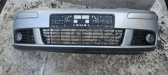 Volkswagen Golf V Front bumper 