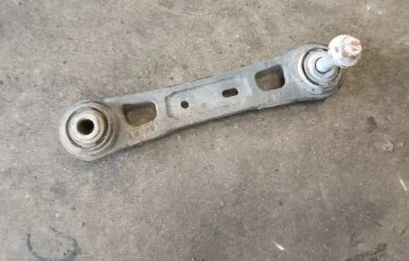 Volvo V70 Rear suspension height sensor lever 839105K749