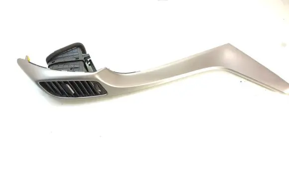Dashboard glove box trim