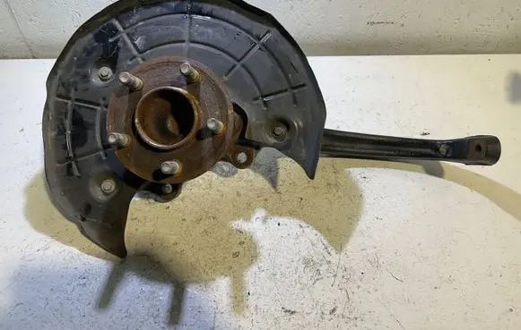 Dodge Challenger Front wheel hub