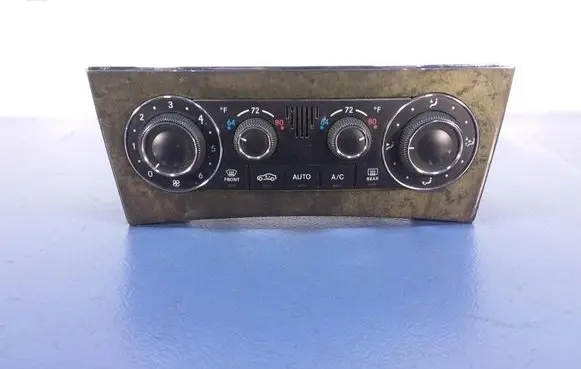 Mercedes-Benz C W204 Climate control unit A2038304285