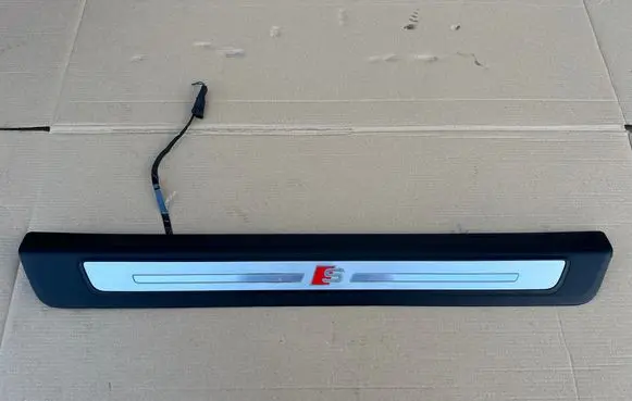 Audi Q5 SQ5 Front sill trim cover 80A947418
