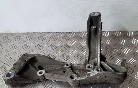Volkswagen Touran II Other front suspension part 1K0199295F
