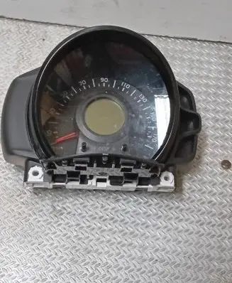Peugeot 108 Speedometer (instrument cluster) 769167320U