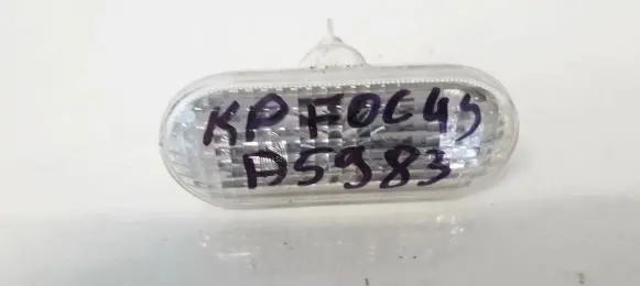 Ford Focus Front fender indicator light 4M5A13K309AA 4M5A-13K309-AA