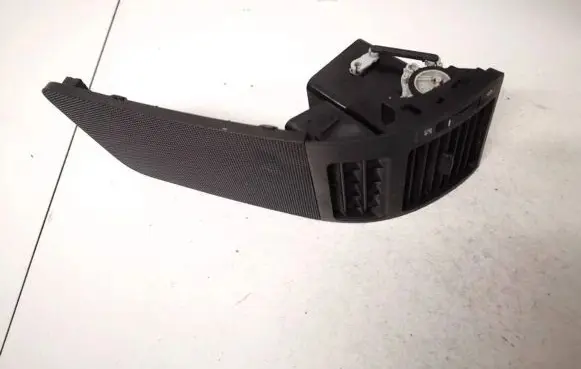 Volkswagen Touran I Dash center air vent grill 1t0819703a