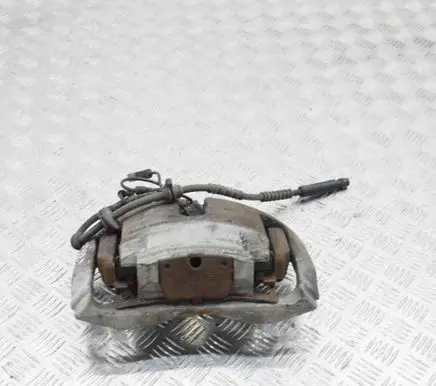 BMW 7 F01 F02 F03 F04 Front brake caliper