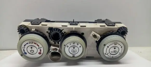 Mitsubishi Colt Climate control unit PMN164569o 983860X 69667301
