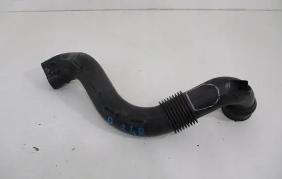 Air intake hose/pipe