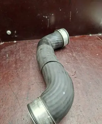 Intercooler hose/pipe