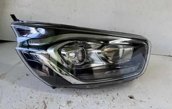 Ford Transit Custom Headlight/headlamp