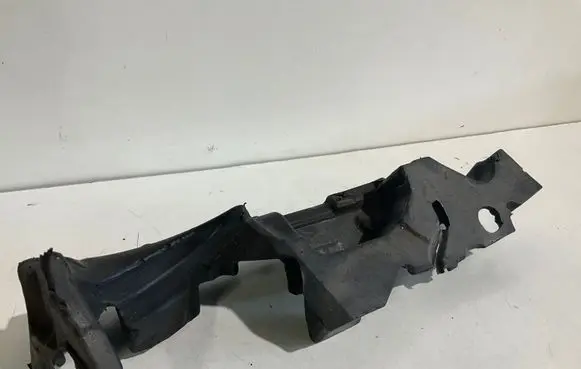 Mercedes-Benz E W211 Other engine bay part A6420160724