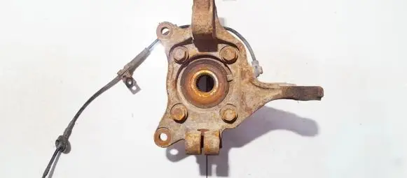 Mitsubishi Grandis Front wheel hub