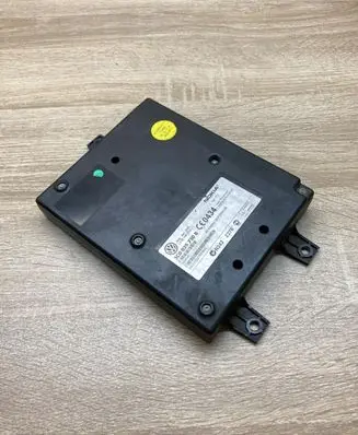 Volkswagen PASSAT B6 Bluetooth control unit module 3C0035730B