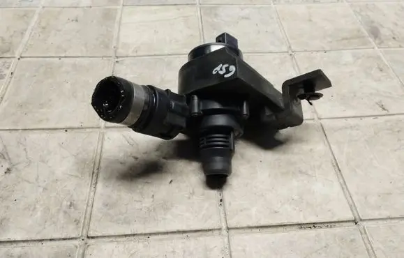 BMW 5 E60 E61 Electric auxiliary coolant/water pump 50018904 6922647 6421691770005