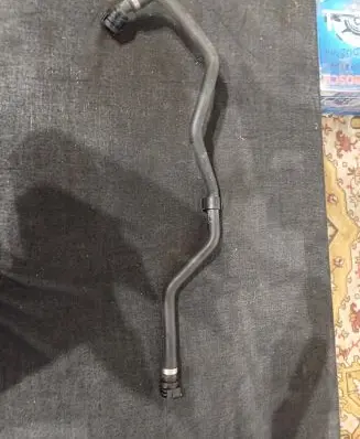 BMW 5 F10 F11 Engine coolant pipe/hose 17120981904
