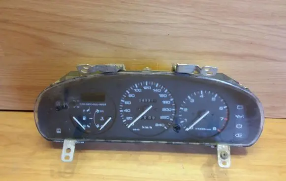 Mazda 323 F Speedometer (instrument cluster) 769905851