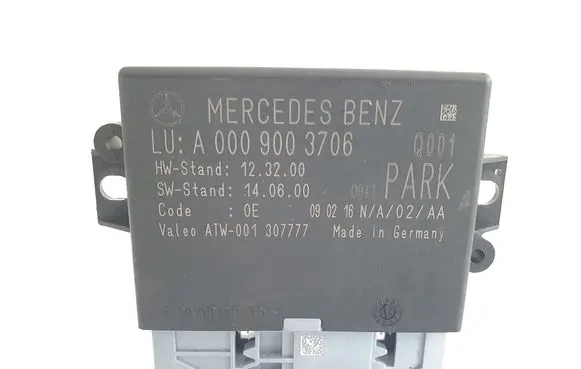 Mercedes-Benz E W212 Parking PDC control unit/module A0009003706