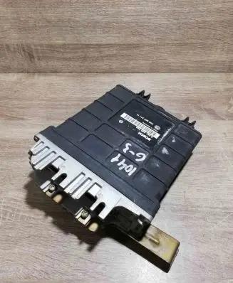 Volkswagen Golf III Engine control unit/module ECU 0261200784 1H0907311H