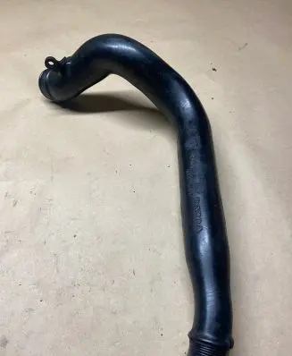 Volvo S60 Intercooler hose/pipe 8624887 7321