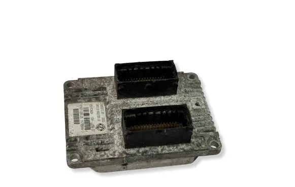 Opel Corsa C Engine control unit/module 51798649 6DUWCWV2H 6160109808