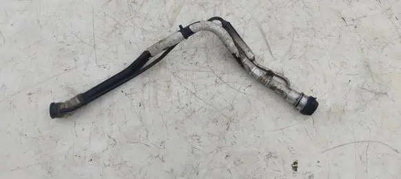 Fuel tank filler neck pipe