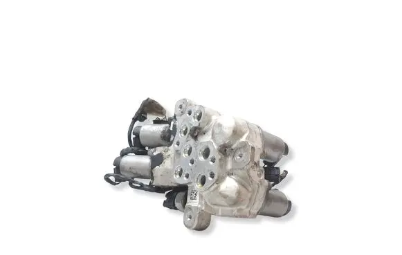 BMW 7 F01 F02 F03 F04 Active stabilizer control/valve assembly 6775258